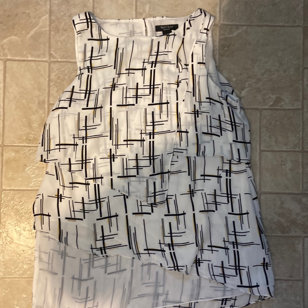 Sleeveless blouse